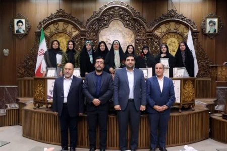 تجلیل از ۱۰ بانوی فعال و تاثیرگذار عرصه فرهنگ وهنر آذربایجان شرقی