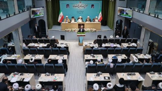 اصلاح جامعه با دستور و اجبار ممکن نیست/اگر فردی بی‌حجاب است، نباید کاری کنیم که ضد دین هم شود