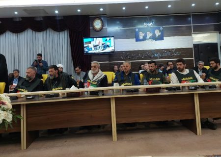 مقاومت و ایستادگی مردم ایران در برابر آمریکا و اسرائیل را ستودنی است