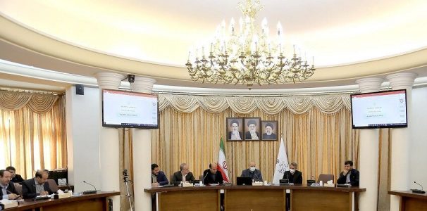 شاهد تخلفاتی در حوزه نانوایی و آرد هستیم