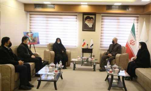 خالی بودن۴۲ درصد ظرفیت صنایع حاکی از نبود بازار است