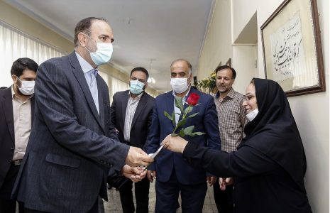 رفع مشکلات معلمان پیگیری میشود