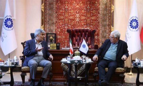 اهتمام دولت و مسئولین باید بر رفع موانع موجود برای توسعه اقتصاد کشور باشد