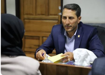 گوش شنوا برای مطالبات مردمی؛ دیدار بدون واسطه شهروندان با دادستان جدید آذربایجان شرقی