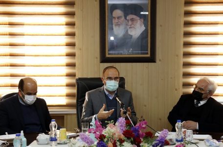 مسئولان نباید در پیچ‌وخم ادارات گرفتار شوند