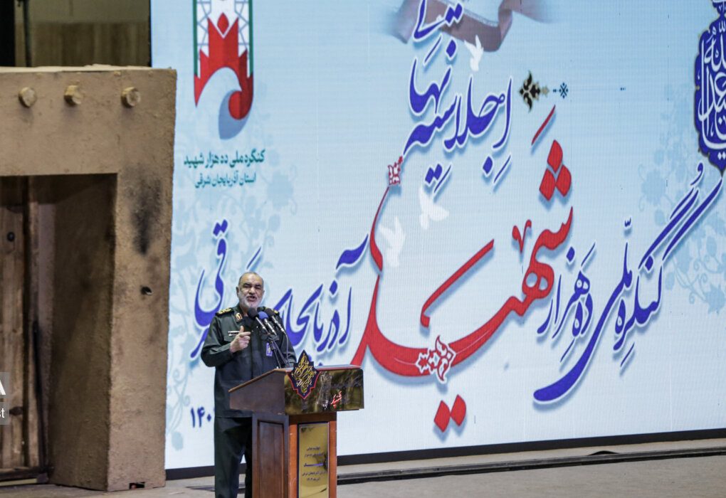 مردم آذربایجان در راس قله شکوه ملت ایران جای گرفته‌اند