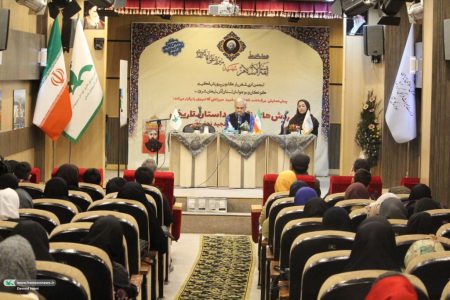 ویژه‌برنامه ادبی نقد و بررسی کتاب «سربداری دیگر» با حضور عبدالمجید نجفی در تبریز