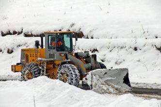 بازگشایی مسیر ۹۰۰ روستای برفگیر استان