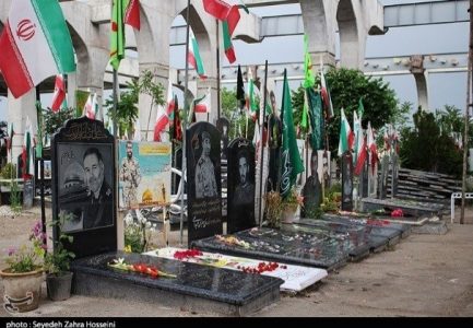 مراسم مهمانی لاله ها در گلزار شهدای آذربایجان شرقی برگزار می‌شود