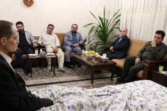 عیادت شهردار تبریز از پیشکسوت خبر و رسانه