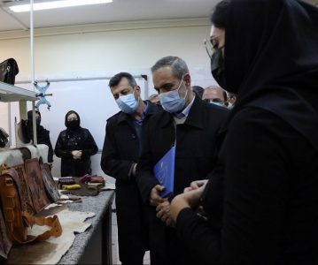 مدرسه کفش و چرم دانشگاه آزاد اسلامی واحد تبریز افتتاح شد/ آینده روشنی برای صنعت کفش و چرم آذربایجان شرقی متصور است