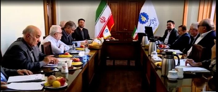 حکمرانی نخبگان  مشکلات اقتصادی فرهنگی و اجتماعی کشور را کاهش می دهد