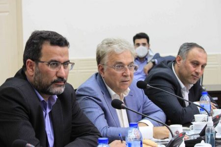  تولیدکنندگان باید از شرایط رکود و تورم خارج شوند
