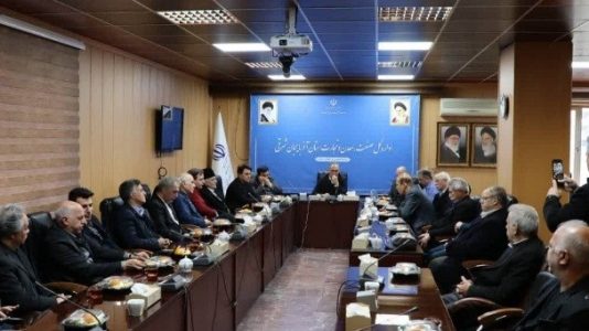 تولید و صنعت بدون بازرگانی و اصناف موفق نخواهند بود