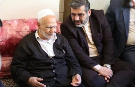دیدار وزیر فرهنگ و ارشاد اسلامی با استاد کریمی مراغه ای