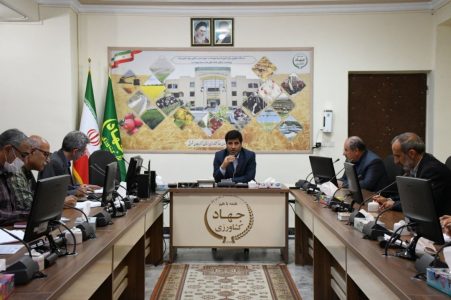 تسهیل گیری و رفع موانع در خصوص سامانه‌های نوین آبیاری در آذربایجان شرقی