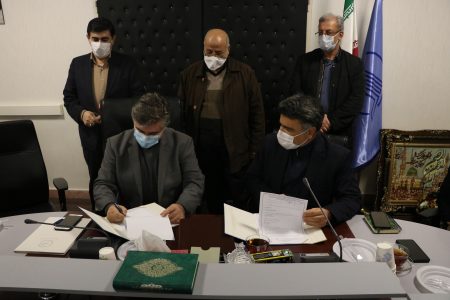 تجلیل خانواده شهید خلیل پور نهر از دست اندرکاران ساخت آزاد راه تبریز سهند در شرکت عمران شهر سهند/ انعقاد تفاهم نامه ساخت ۲۵۰ مسکن خانواده شهدا و ایثارگران با شرکت عمران شهر جدید سهند