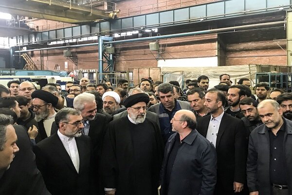 فساد چوبی لای چرخ تولید است
