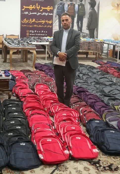  تامین نوشت افزار کودکان بدون سرپرست