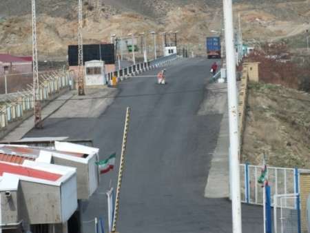 مرز نوردوز  بر روی کامیونداران بسته شد