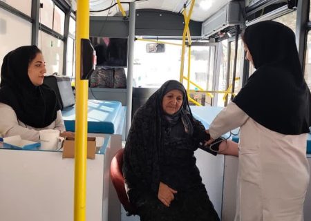 غربالگری سرطان سینه با حضور کارشناسان سلامت شهرداری تبریز