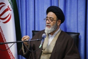 امنیت آسمان و زمین ایران در دست پاسداران انقلاب است