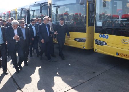 رونمایی از ۱۲۸ستگاه اتوبوس تازه با حضور  وزیر کشور