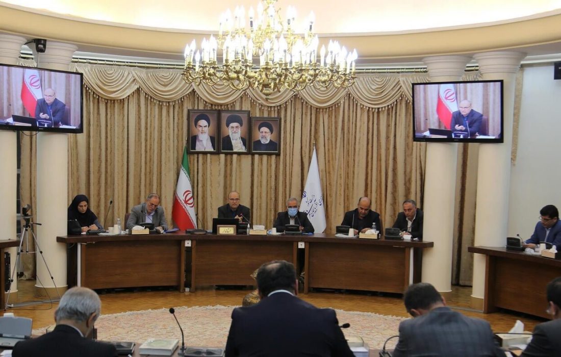 استاندار آذربایجان شرقی بر رفع موانع تحقق رشد اقتصادی استان تاکید کرد