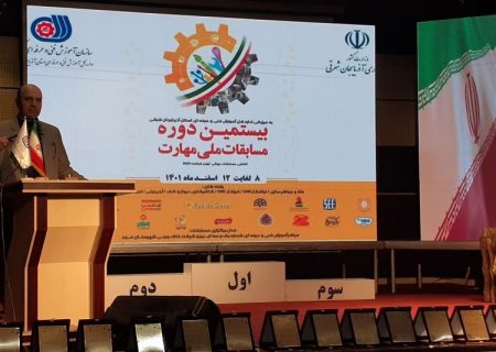 جوانان باید هنر و میراث گذشتگان را زنده کنند