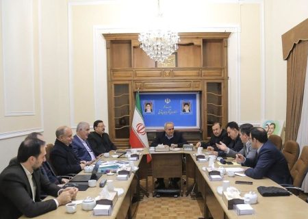 طرحهای ناتمام عامل دلسردی سرمایه‌گذاران آذربایجان شرقی است/تاخیر در برخی از پروژه های شهری ناشی از کاغذ بازی زاید اداری است