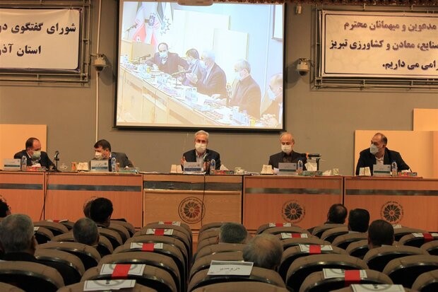 مشارکت بانک‌های خصوصی در توسعه آذربایجان شرقی نامناسب است