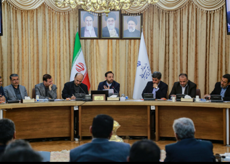 مدیران بانکی که نمی‌توانند به تعهدات خود عمل کنند، استعفا دهند