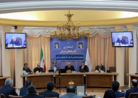 اقتصاد پویا در گرو تقویت سرمایه گذاری است/حمایت از سرمایه گذاری از مهم ترین وظایف فرمانداران است