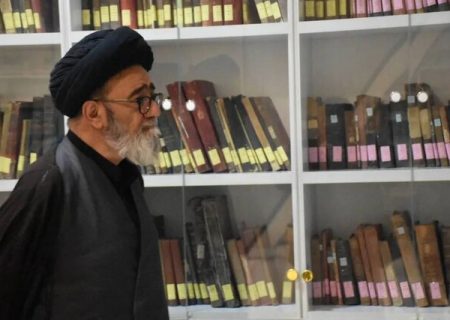 کتابخانه ها باید از نظر سخت افزاری و نرم افزاری با پیشرفت تکنولوژی جلو برود