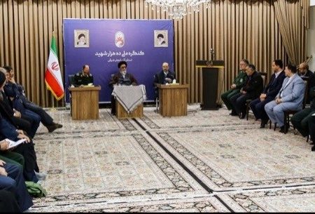 کمیته های کنگره ۱۰ هزار شهید استان نباید در وظایف خود کوتاهی کنند