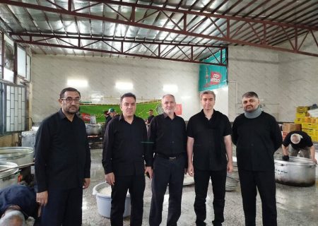 بازدید شهردار تبریز از خدمات‌رسانی موکب جنت‌الحسین(ع) در تهران