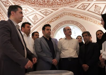 بررسی میدانی پروژه‌های بازآفرینی شهری و مسکن تبریز با حضور معاون وزیر راه و شهرسازی