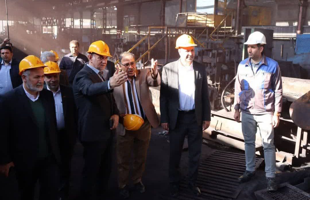 بازدید ناظر گمرکات آذربایجان شرقی از مجتمع فولاد جاوید بناب