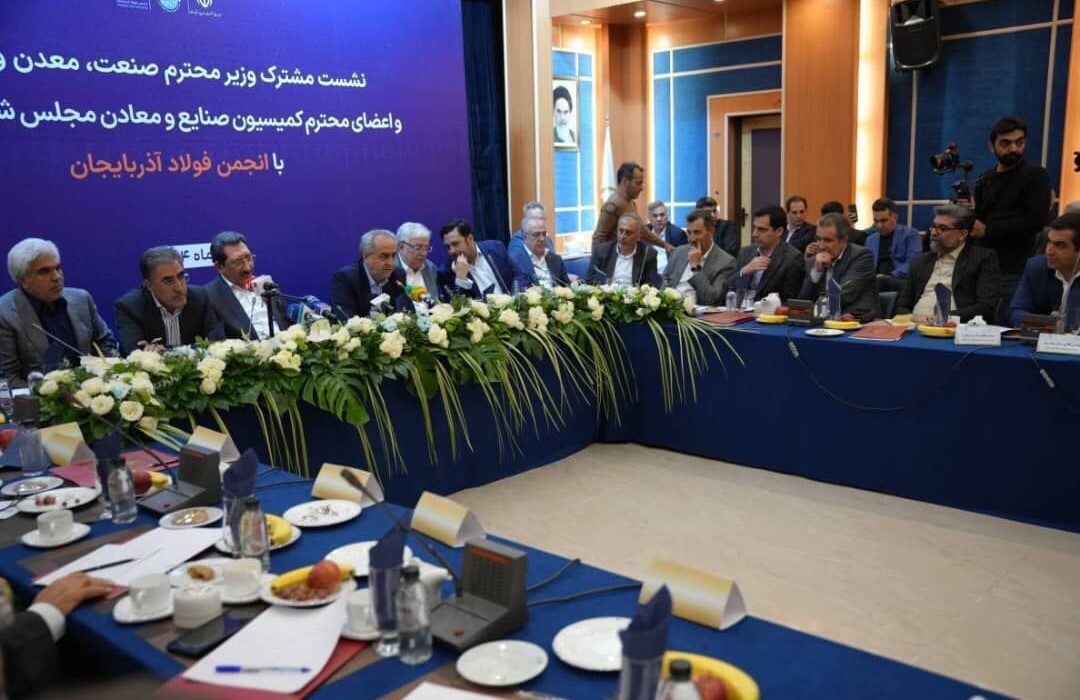 بازگشت نرخ ارز به قیمت تالار اول منتفی شد