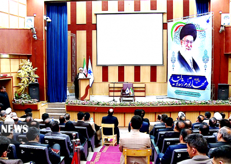 برای مسئولان مایه خجالت است که در طول ۴۰ سال اتفاق چندان مهمی نیفتاده است/در گام دوم انقلاب از شعارگرایی و سیاهنمایی پرهیز شود
