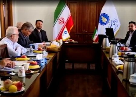 حکمرانی نخبگان  مشکلات اقتصادی فرهنگی و اجتماعی کشور را کاهش می دهد