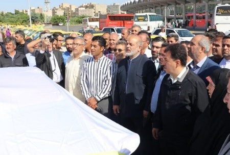 رونمایی از تاکسی‌های جدید تبریز با حضور وزیر کشور