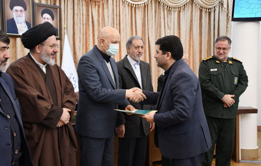 تجلیل استاندار آذربایجان شرقی  از رئیس سازمان جهادکشاورزی استان