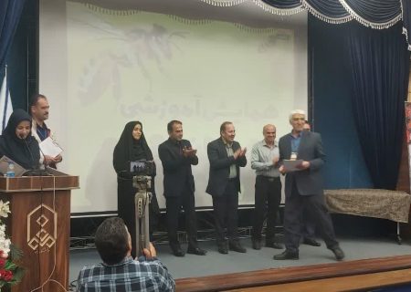 تجلیل از تلاشگران «طلای شیرین» در مراغه همزمان با همایش زنبورداران کشور