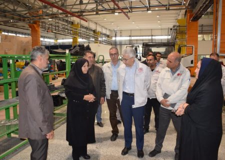 اولین محصول خط تولید خودروهای تجاری وارد ناوگان خدمات شهری تبریز شد