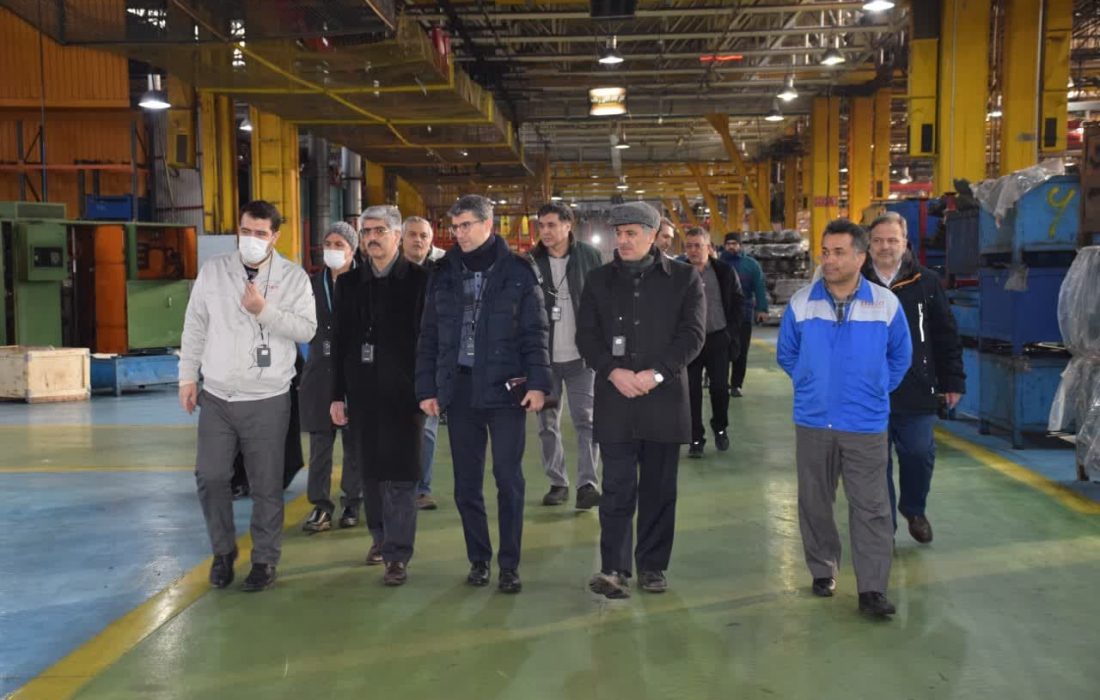فارغ تحصیلان دانشگاهها با فضای صنعت بیگانه هستند