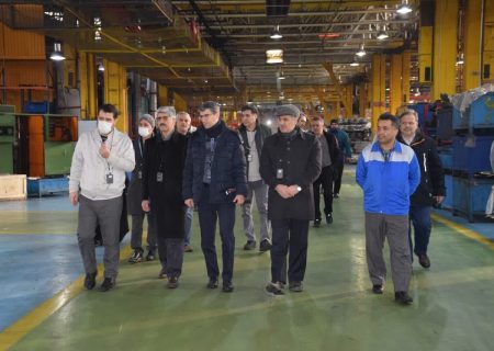 فارغ تحصیلان دانشگاهها با فضای صنعت بیگانه هستند
