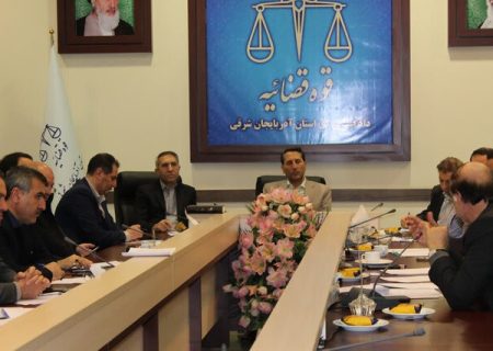 ترخیص کالاهای اساسی از گمرکات آذربایجان شرقی تسریع شود