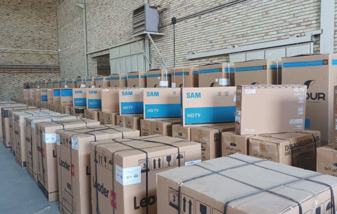 توزیع ۴۰۰ بسته لوازم ضروری منزل میان خانوادههای تحت حمایت کمیته امداد آذربایجان شرقی