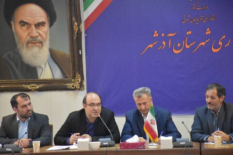 توسعه متوازن و همه جانبه کتابخانه های عمومی سیاست نهاد است